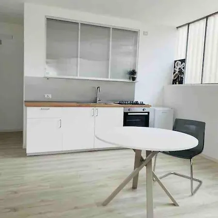 Nora Rech La Pergola Apartment